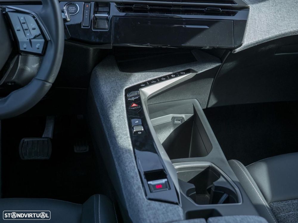 Peugeot E-5008 73 kWh Allure - 30