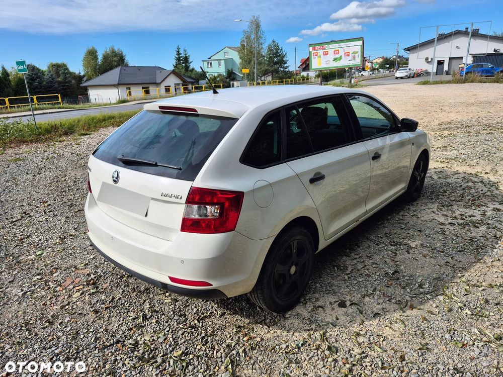 Skoda RAPID 1.2 TSI Active - 12