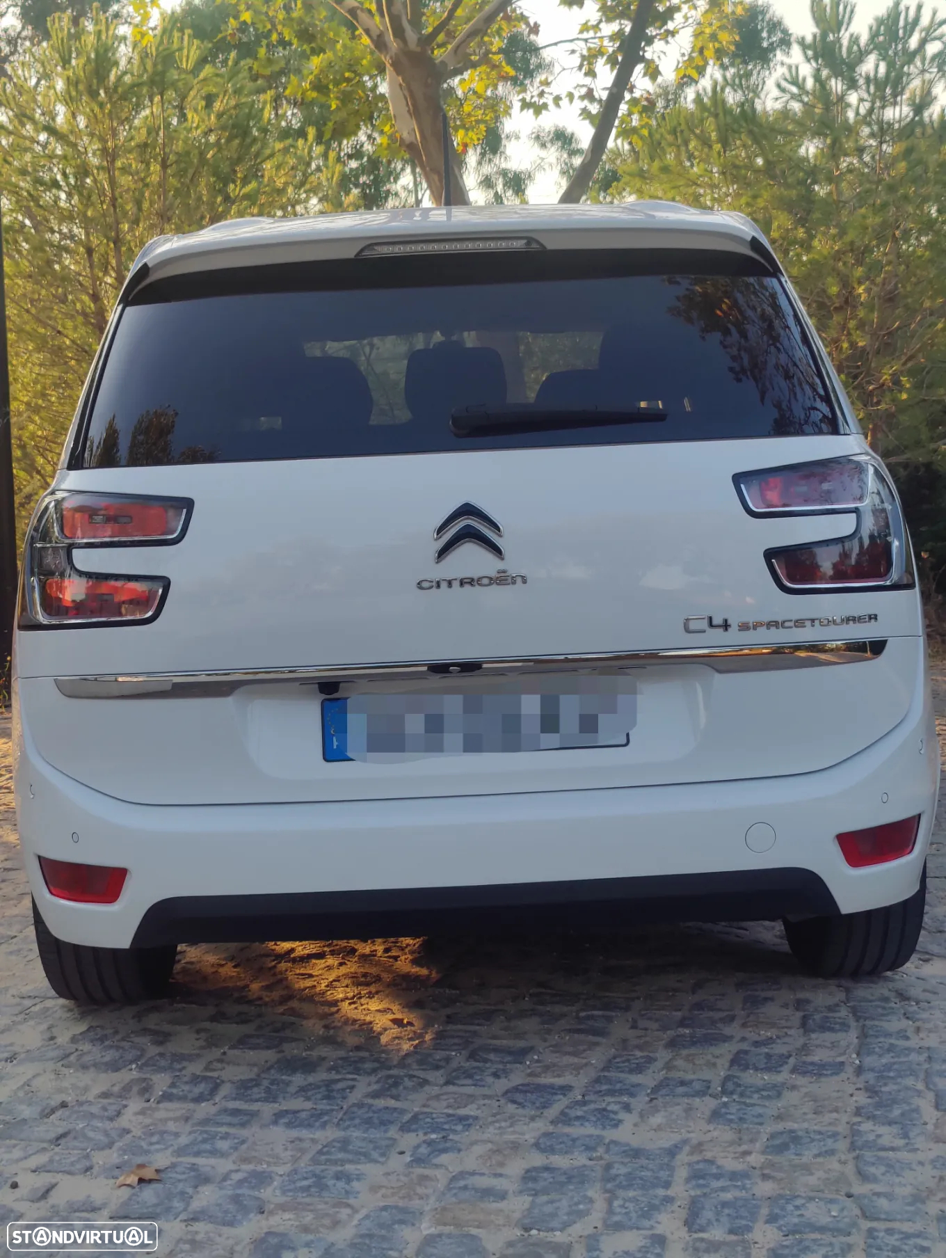 Citroën Grand C4 Spacetourer BlueHDi 130 Stop&Start EAT8 SHINE PACK - 3
