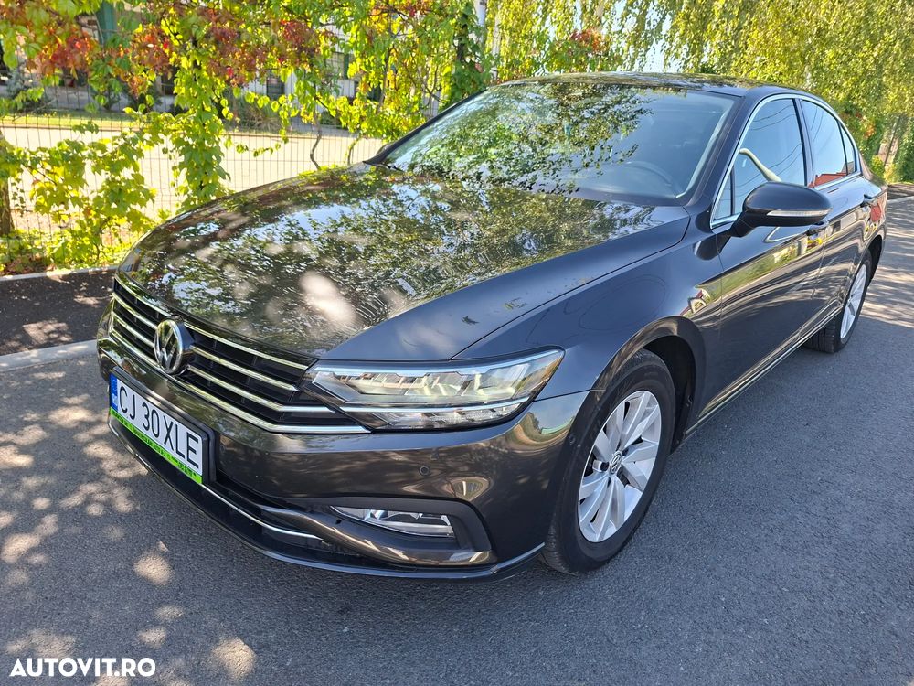 Volkswagen Passat 1.6 TDI SCR DSG Trendline - 22