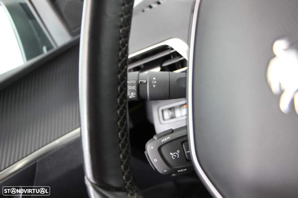 Peugeot 3008 1.5 BlueHDi Allure - 16