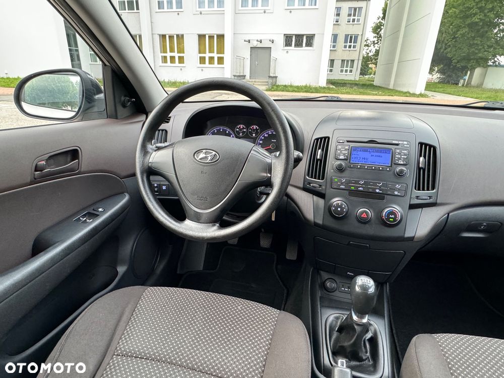 Hyundai i30 1.4 Team 08 - 20