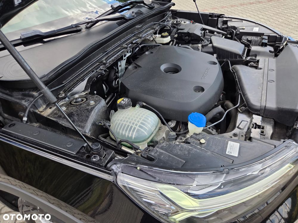 Volvo XC 40 T5 AWD Geartronic Momentum - 39