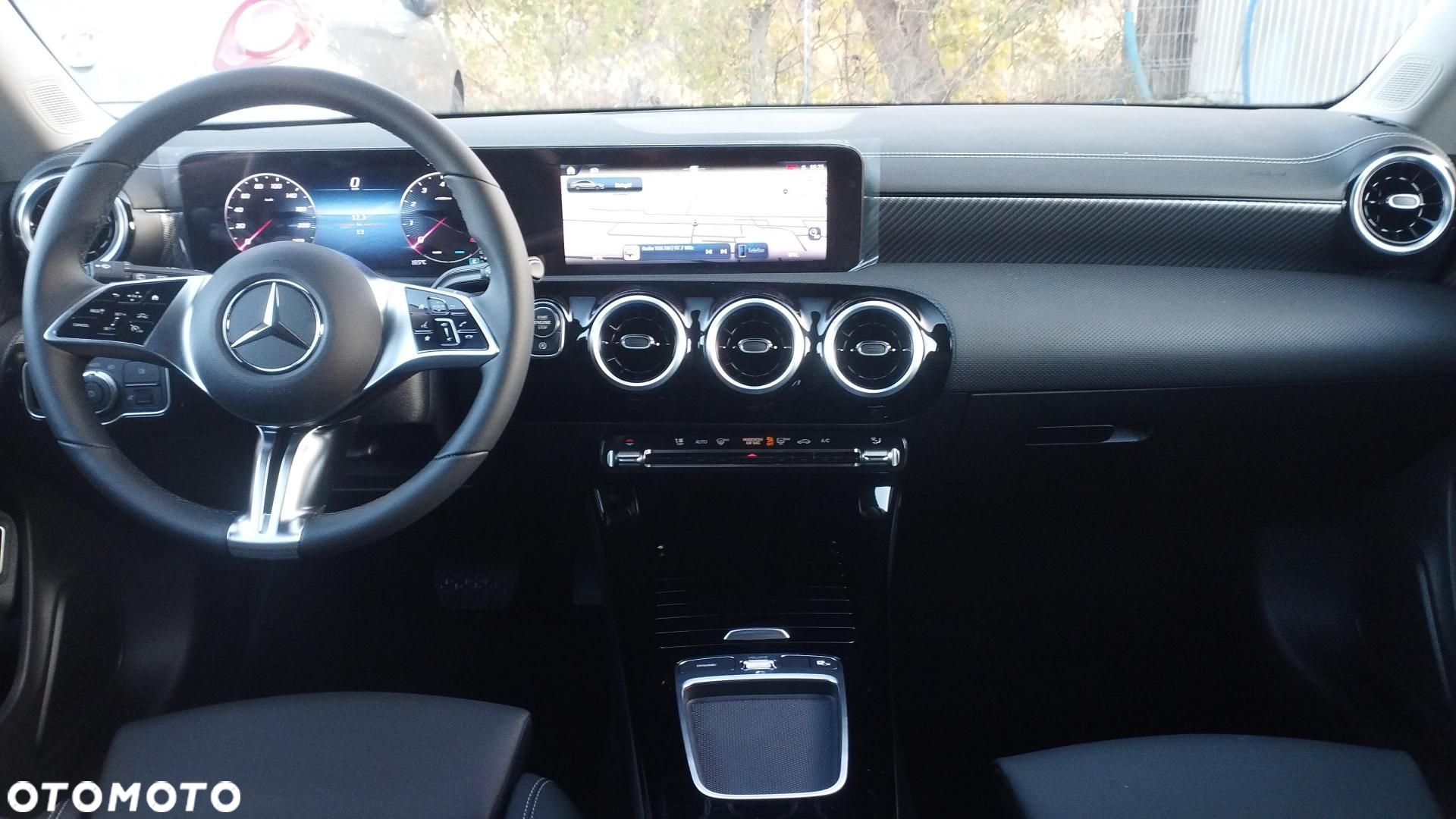 Mercedes-Benz CLA - 13