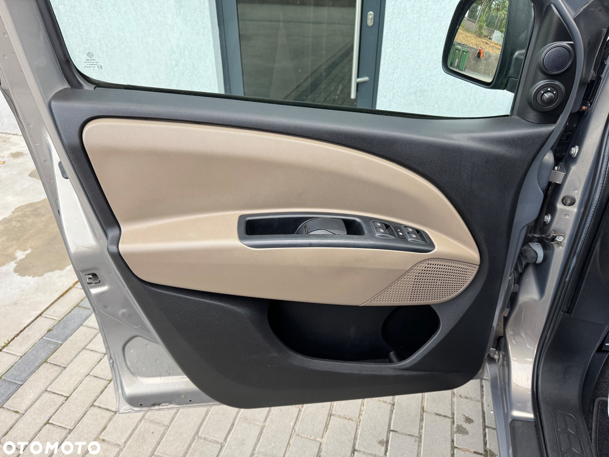 Opel Combo Tour 1.6 CDTI Cosmo - 24
