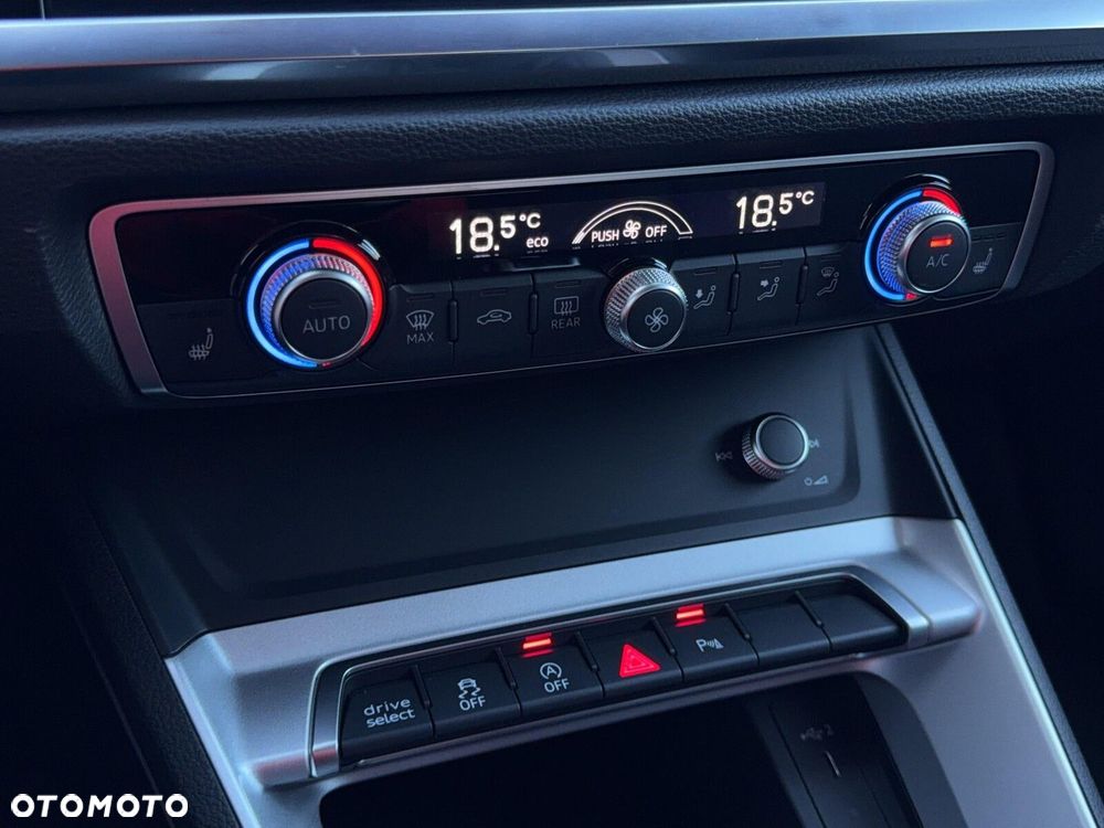 Audi Q3 Sportback - 28