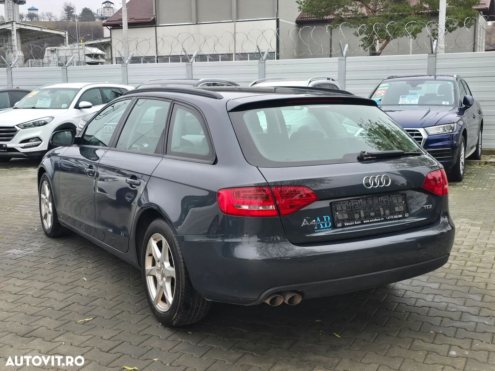 Audi A4 Avant 2.0 TDI DPF multitronic Attraction - 3