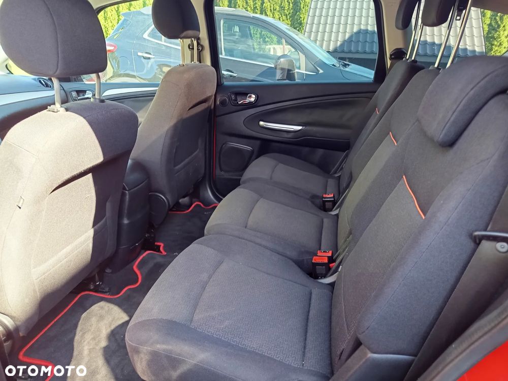 Ford S-Max 2.0 Titanium - 12
