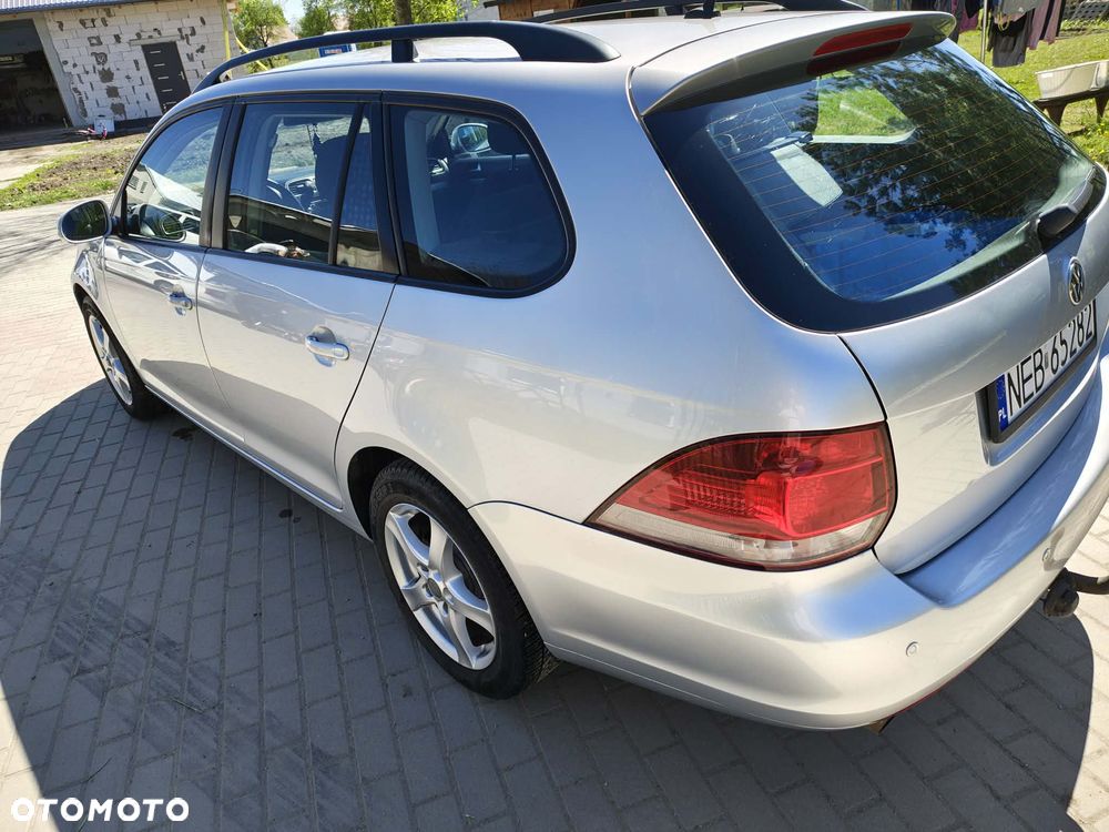 Volkswagen Golf 1.6 TDI Comfortline - 4