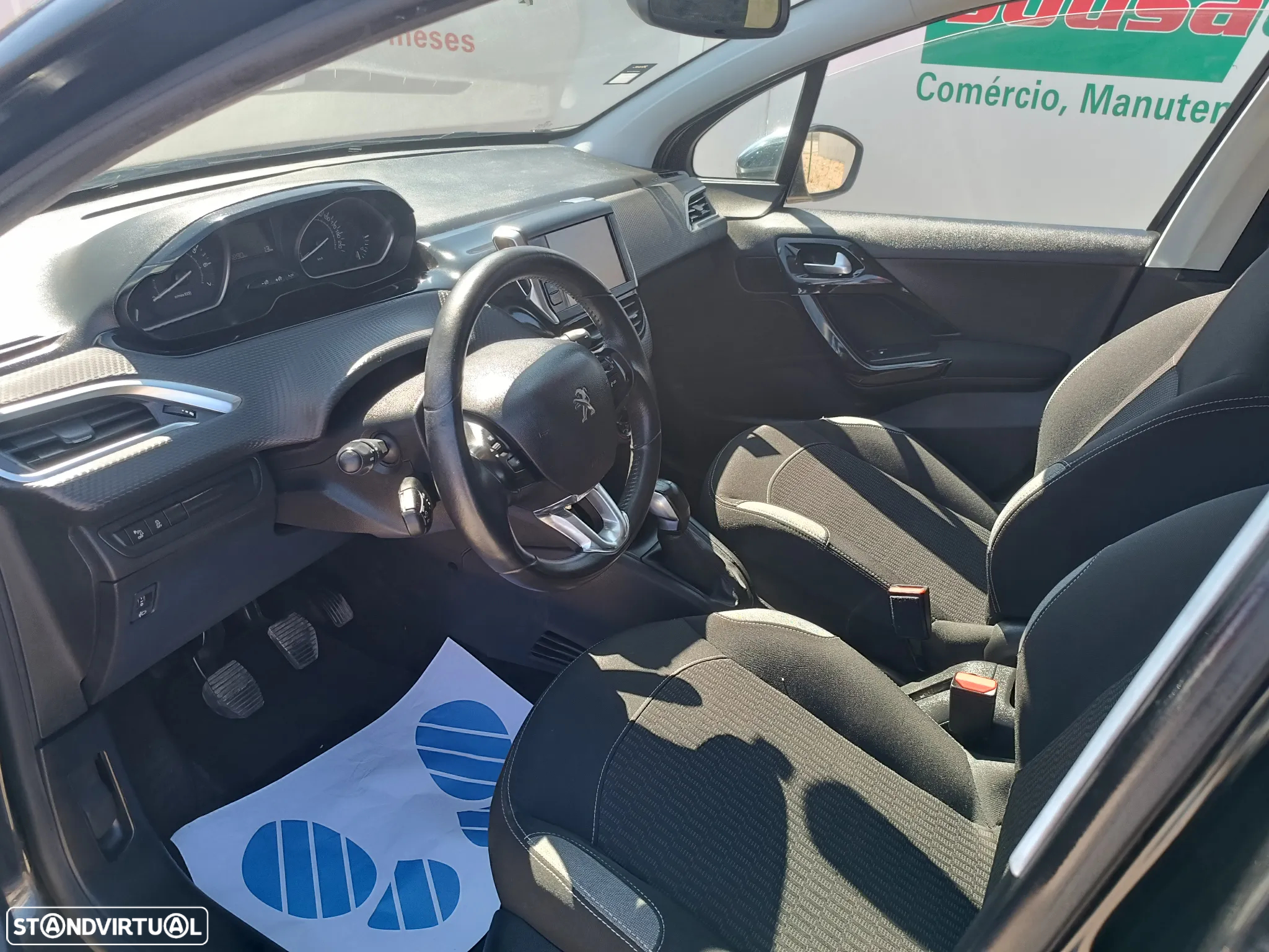 Peugeot 208 1.2 PureTech Style - 16