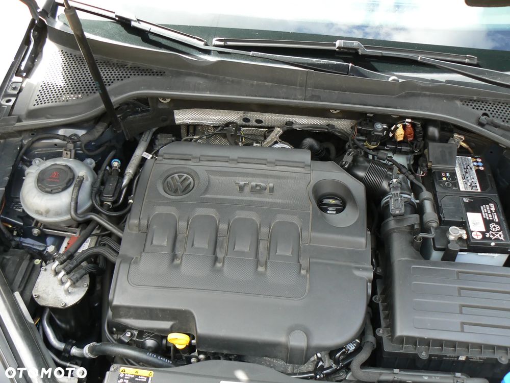 Volkswagen Golf 1.6 TDI BMT Comfortline - 6