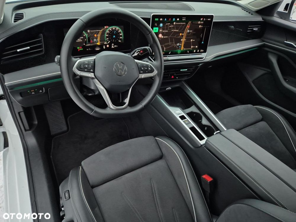 Volkswagen Passat - 9