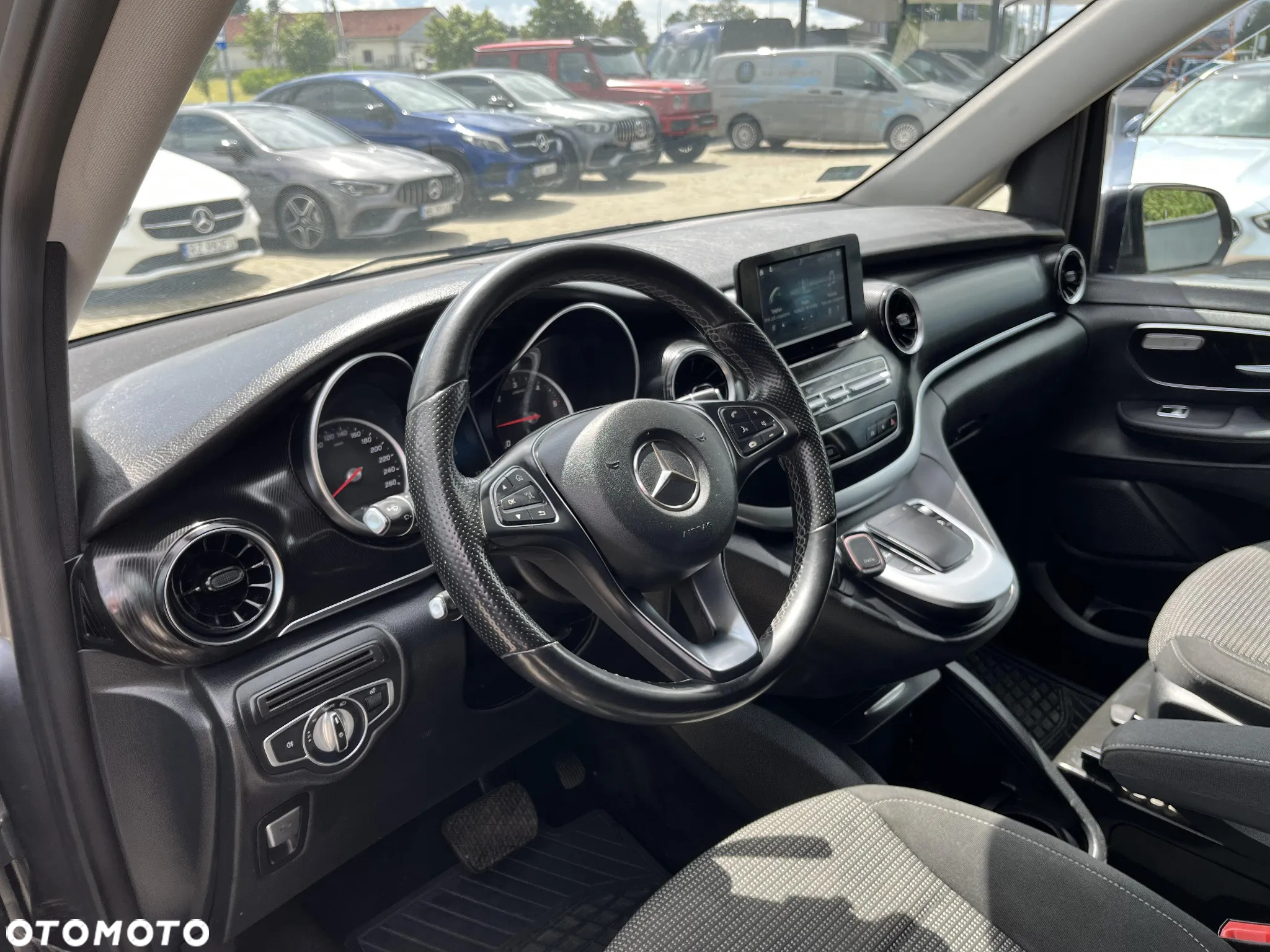 Mercedes-Benz Klasa V 220 d 4-Matic 9G-Tronic (d³ugi) - 9