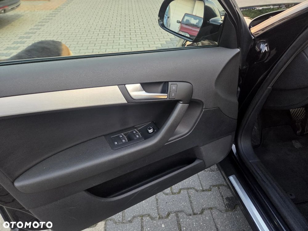 Audi A3 Sportback 1.6 TDI DPF S tronic S line Sportpaket - 20