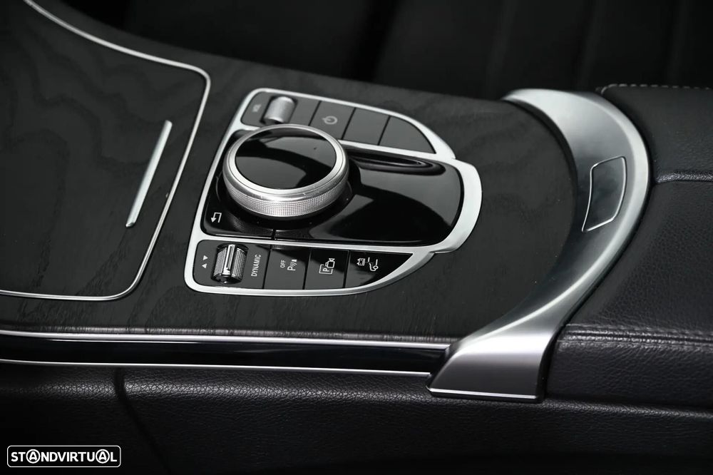 Mercedes-Benz C 300 de AMG Line - 26