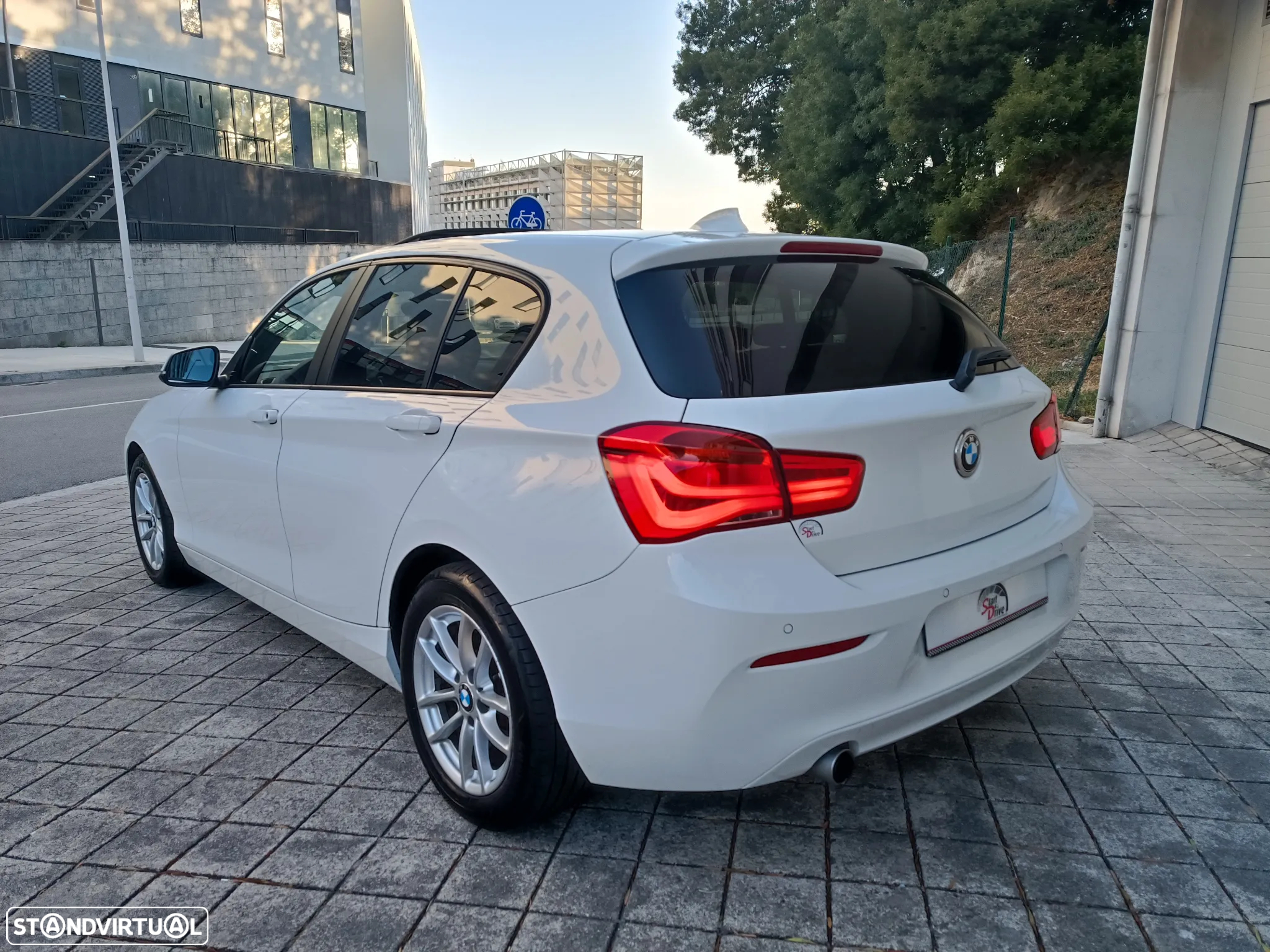 BMW 116 d EDynamics Line Sport - 8