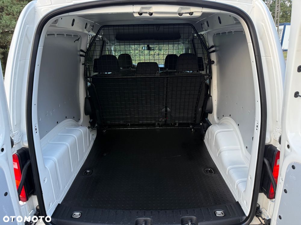 Volkswagen Caddy - 29