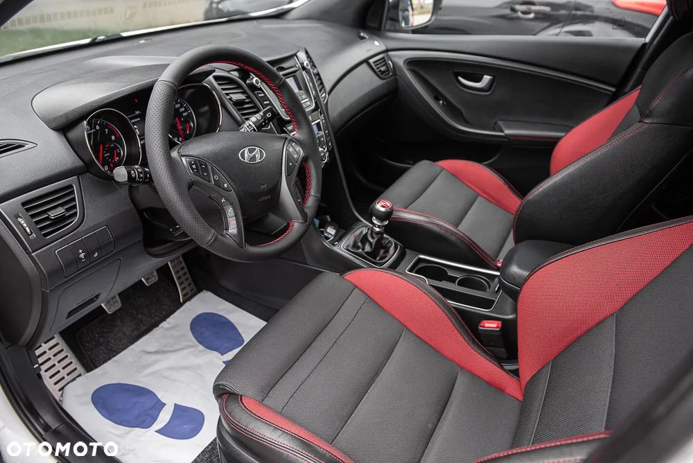 Hyundai i30 1.6 T GDI Turbo - 15