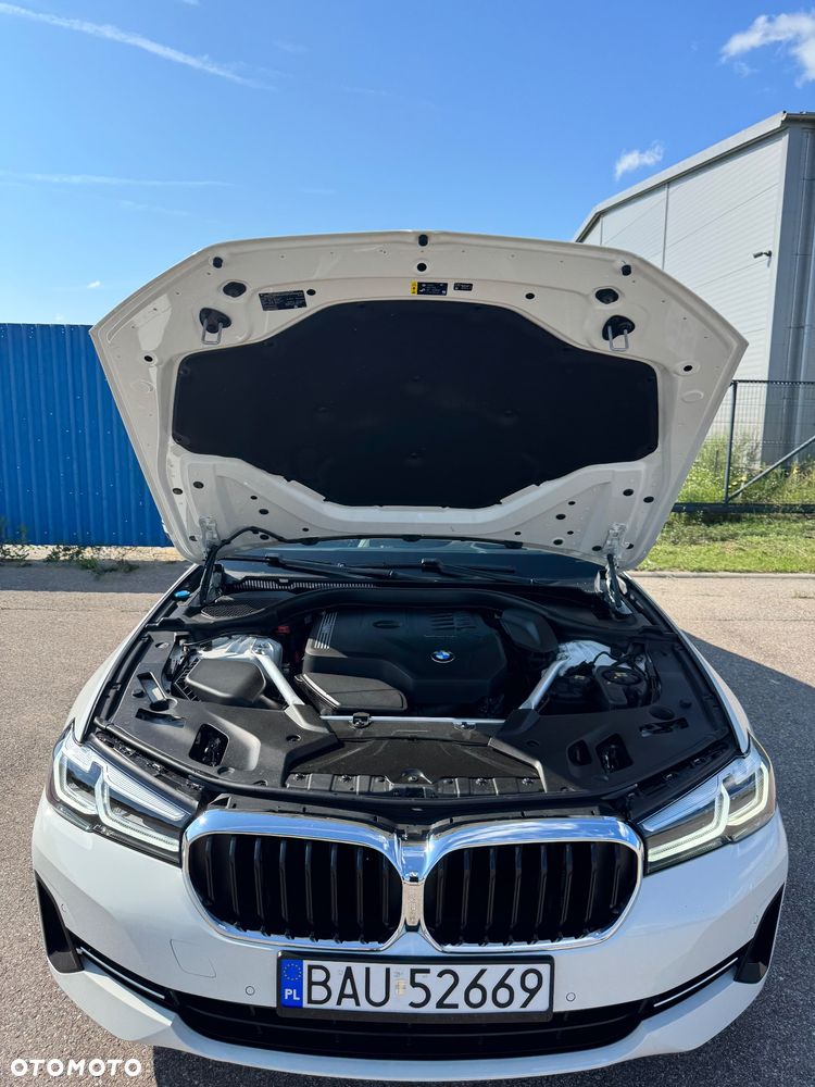BMW Seria 5 530i xDrive GPF Sport Line sport - 13