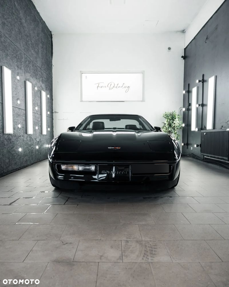 Chevrolet Corvette - 3