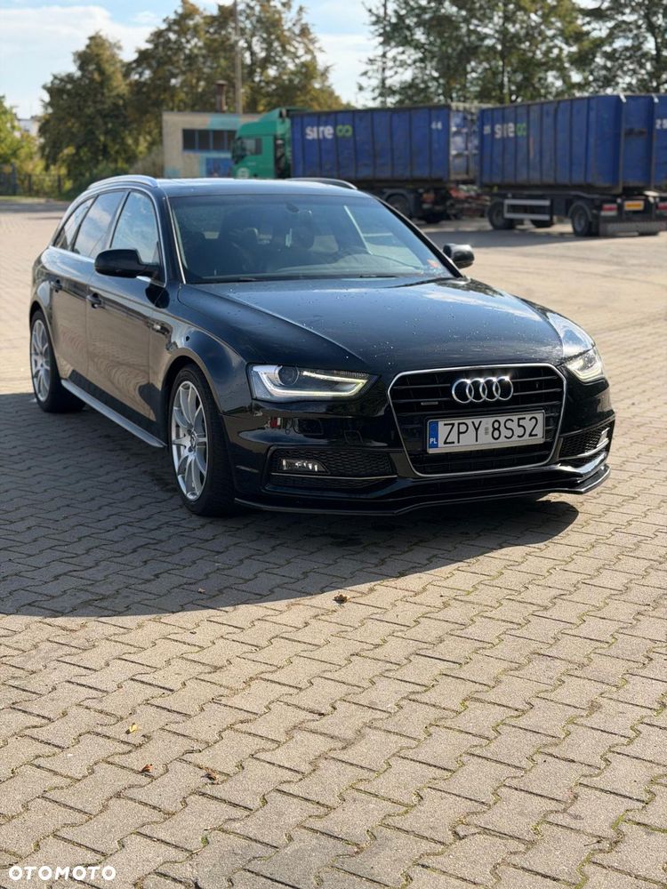 Audi A4 Avant 2.0 TDI DPF clean diesel quattro S tronic S line Sportpaket - 11