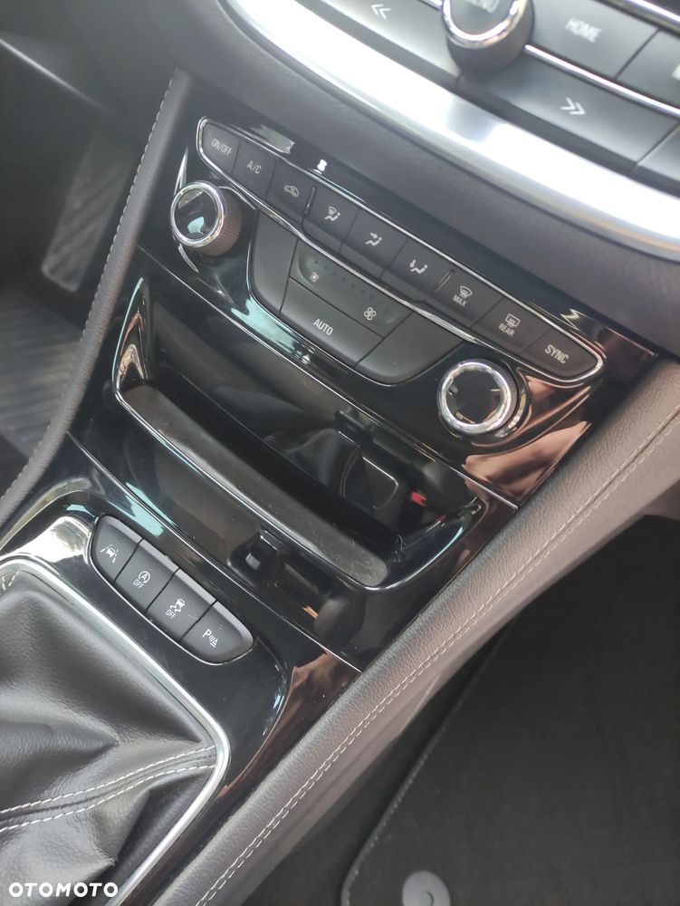 Opel Astra 1.6 D Start/Stop Business - 8