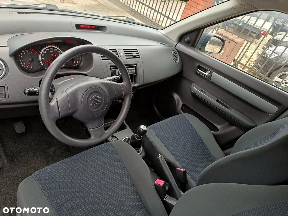 Suzuki Swift 1.3 Comfort - 24