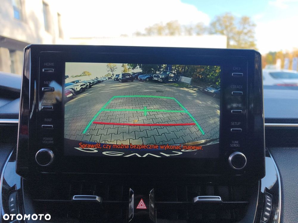 Toyota Corolla 2.0 Hybrid Comfort - 17