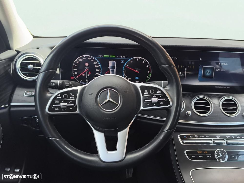 Mercedes-Benz E 300 - 12