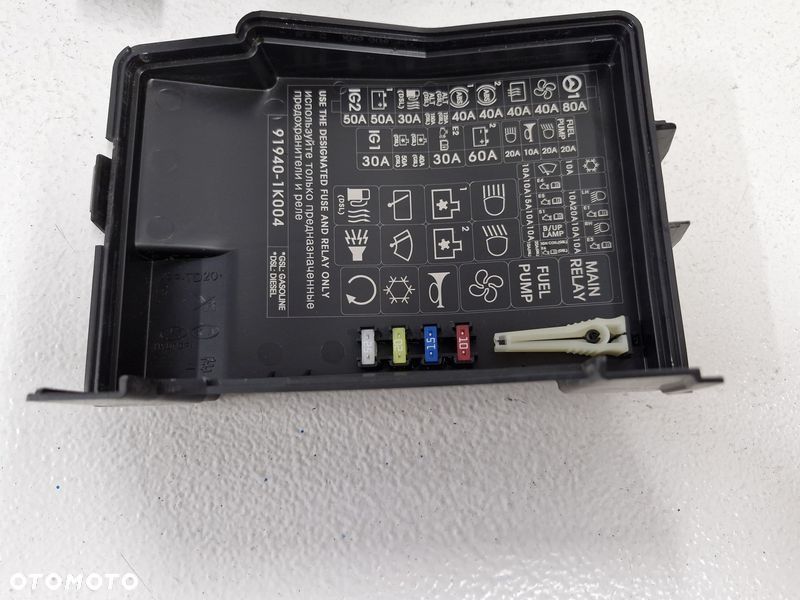 HYUNDAI IX20 KIA VENGA SKRZYNKA BEZPIECZNIKÓW PRZEKAŹNIKÓW 91940-1P011 - 9