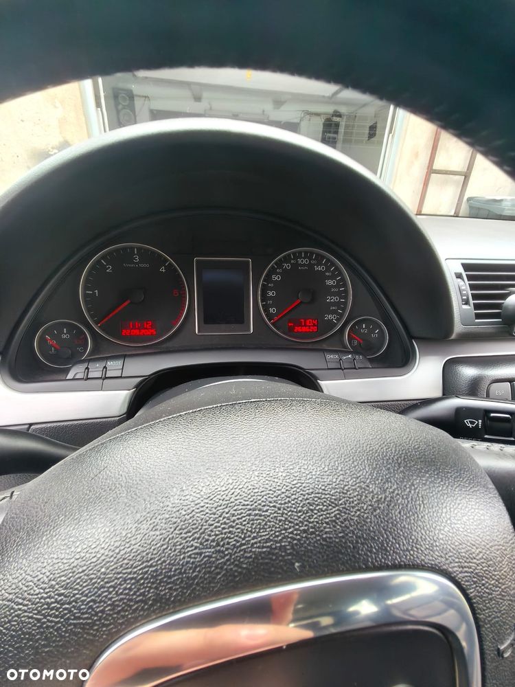 Audi A4 Avant - 16