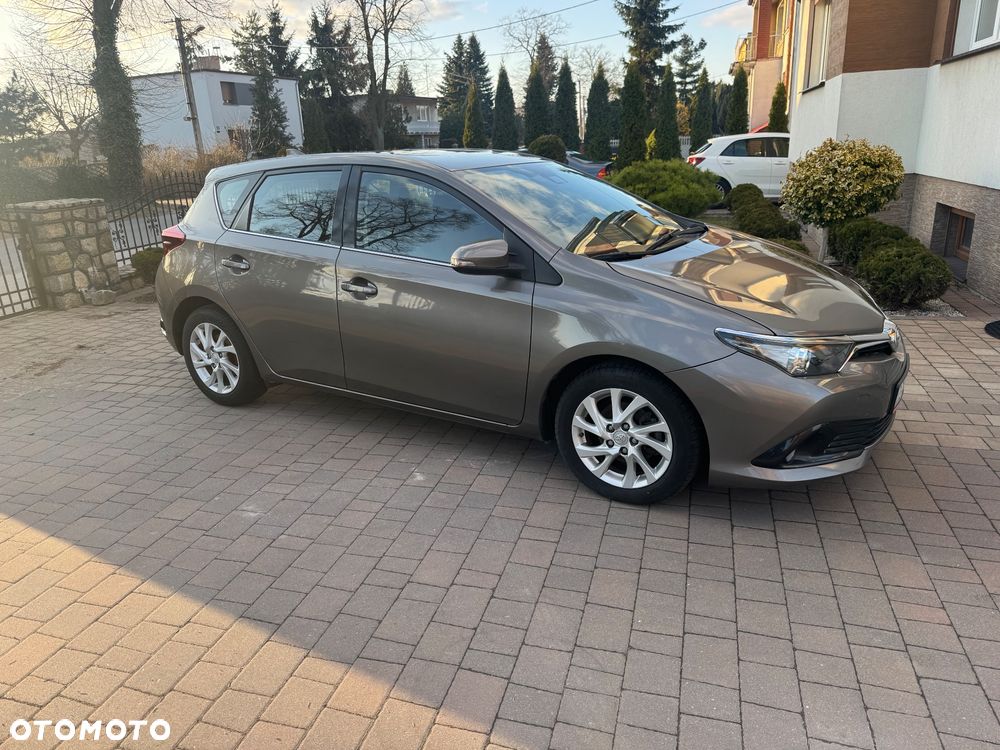 Toyota Auris 1.2 T Premium - 19