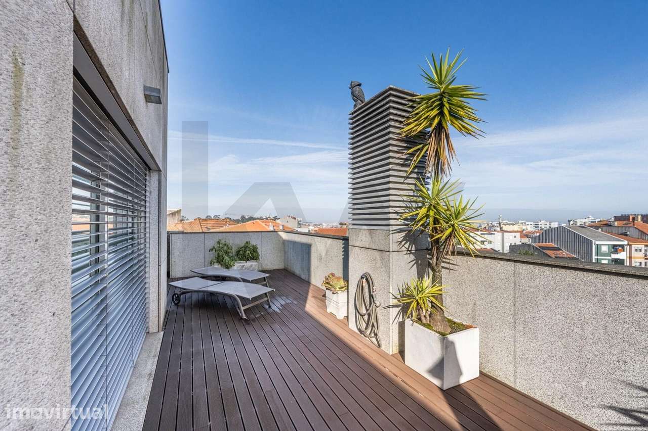 T3 Junto ao Marquês e Antas com Terraço 100 mts2 - Localização Premium - Grande imagem: 2/43