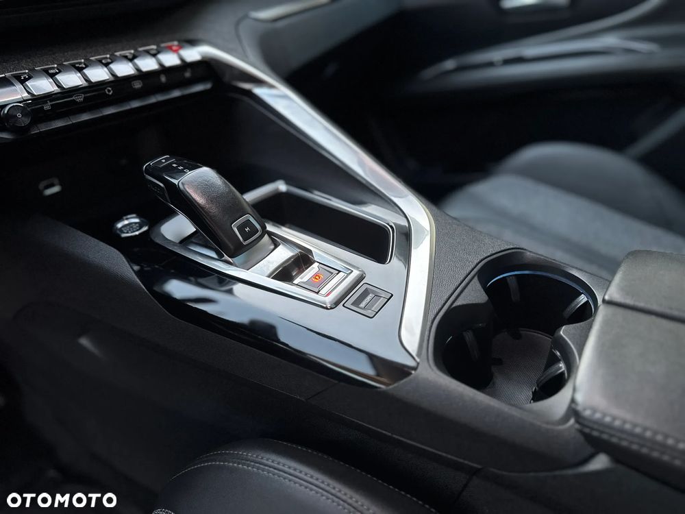 Peugeot 3008 2.0 BlueHDi GT S&S EAT8 - 28