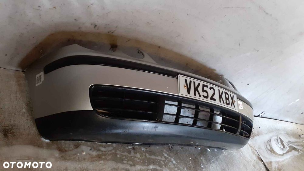 ^ ZDERZAK PRZÓD PRZEDNI VW VOLKSWAGEN POLO 9N OKULAR LA7W SREBRNY - 4