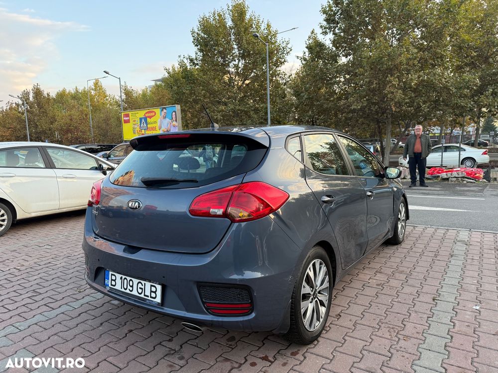 Kia Ceed - 4