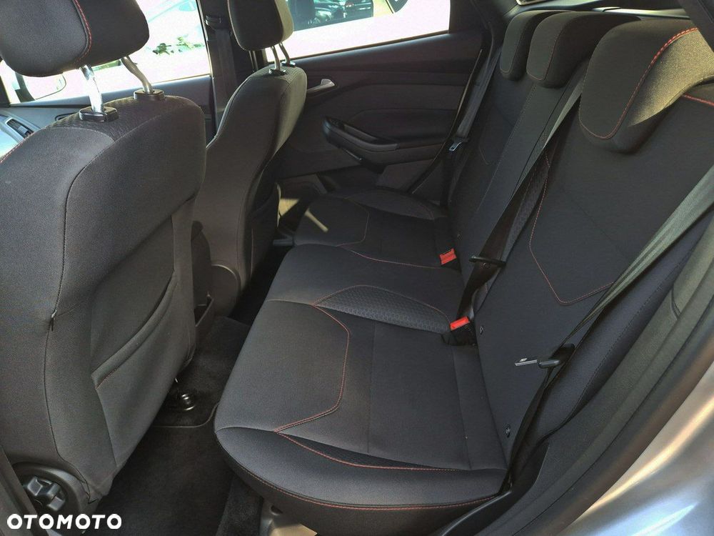 Ford Focus - 22