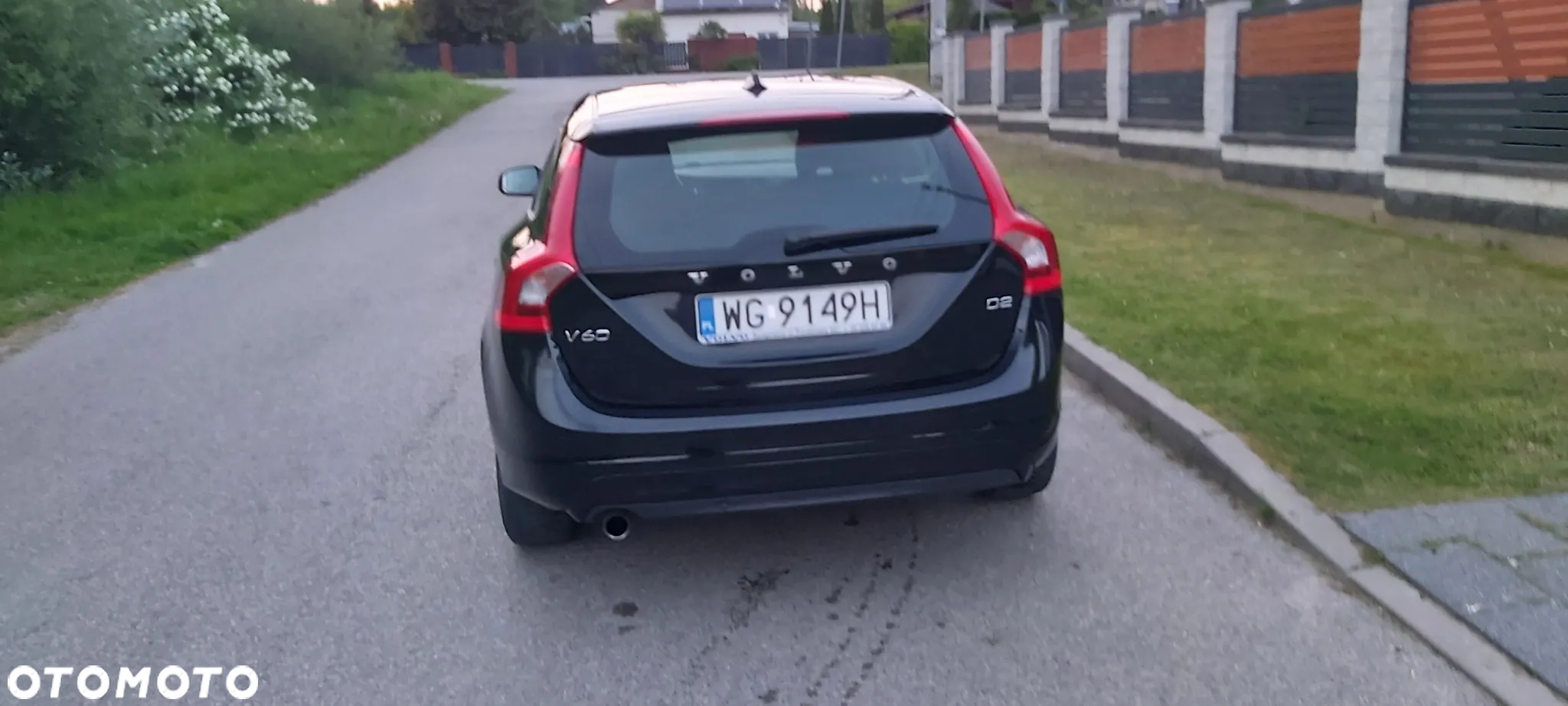 Volvo V60 D2 Momentum - 4