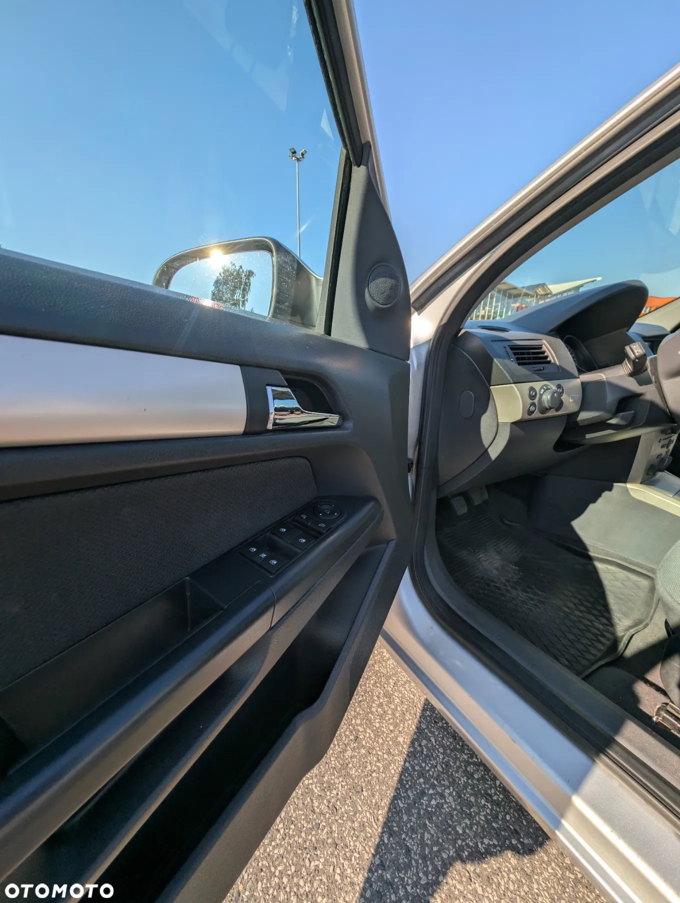 Opel Astra III 1.9 CDTI Cosmo - 19