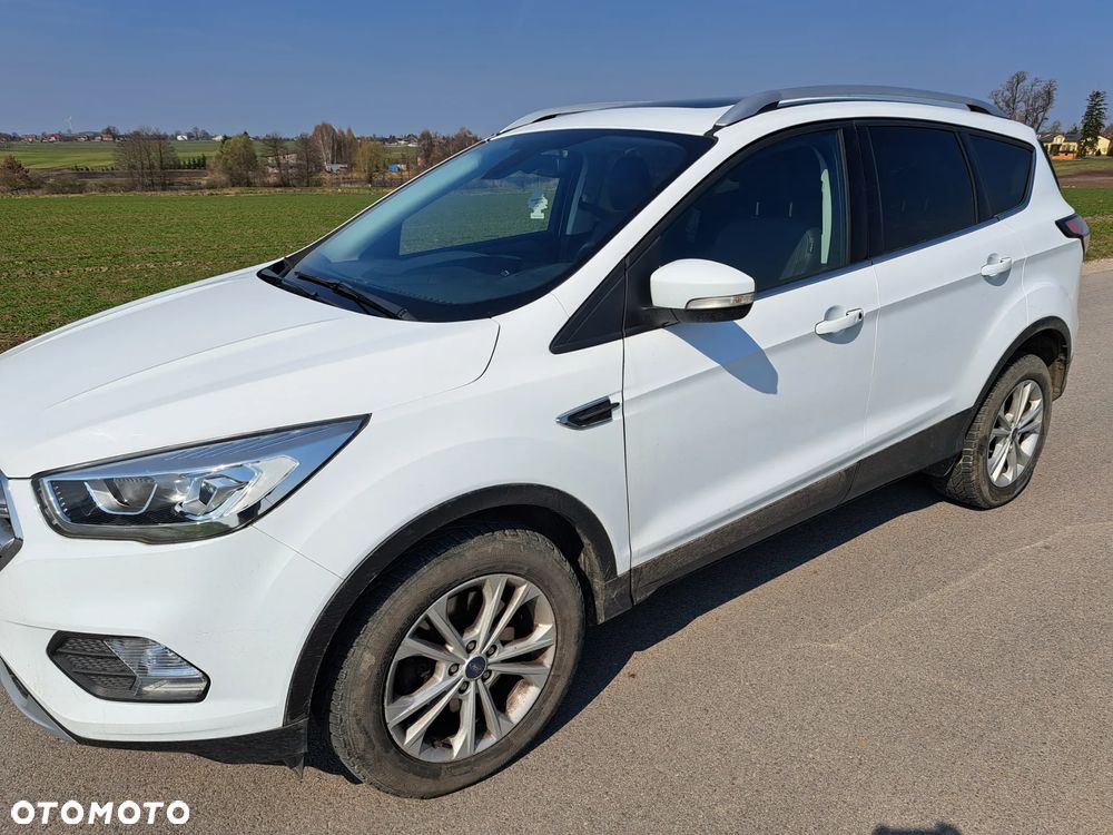 Ford Kuga 2.0 TDCi 2x4 Business Edition - 4