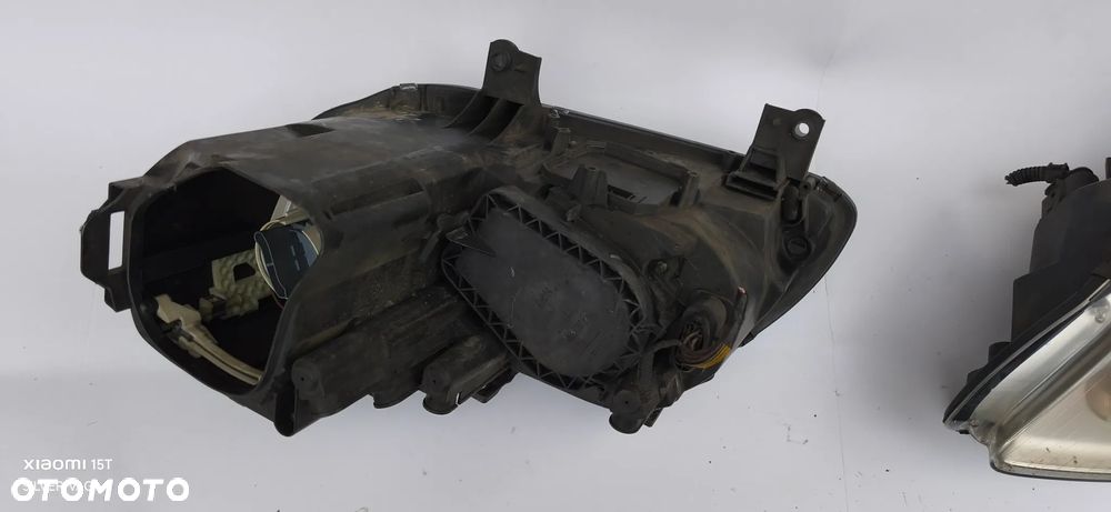 Lampy przednie kompletne VW Touran Caddy Europa Reflektor LEWA PRAWA KOMPLET części reflektor - 9