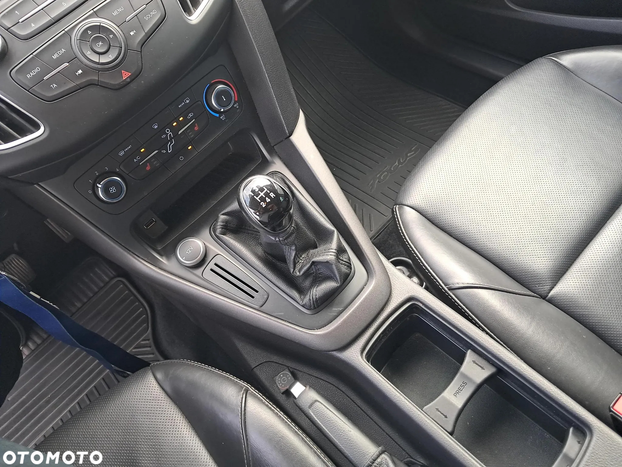 Ford Focus 1.6 Trend - 15
