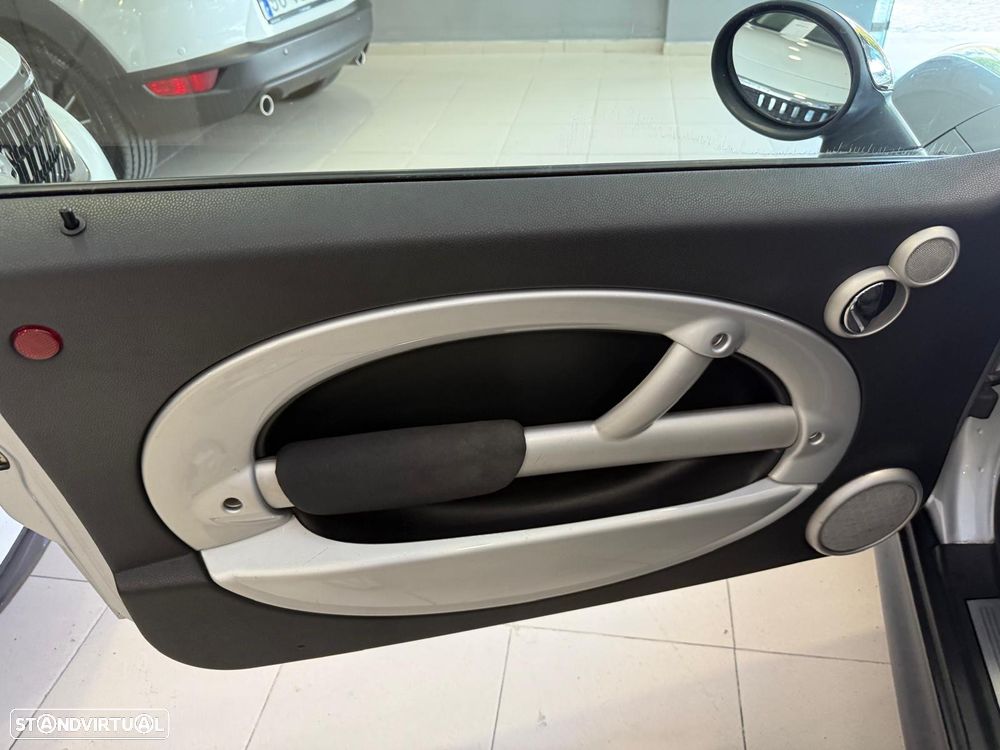 MINI 3 Portas One 1.4 D - 13