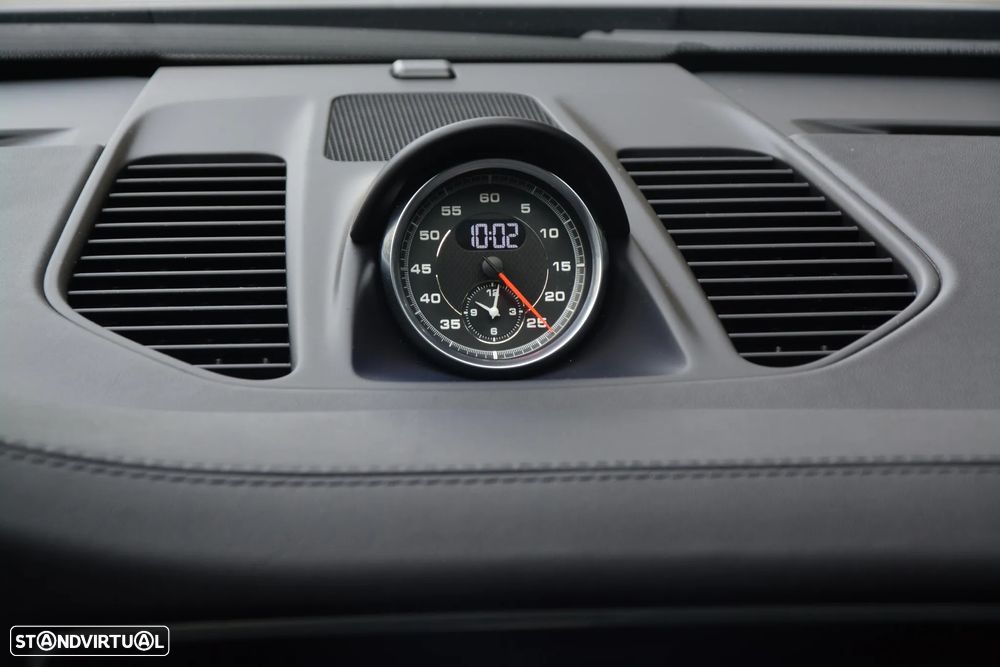 Porsche 911 (991) Targa 4 GTS PDK - 32