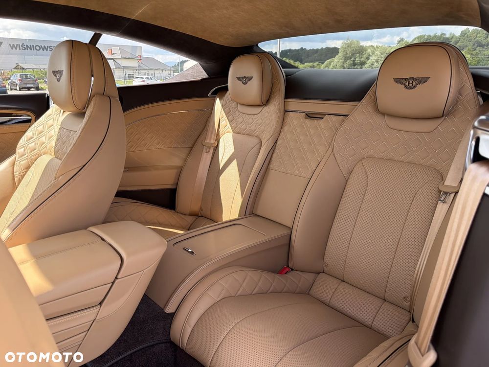 Bentley Continental GT - 17