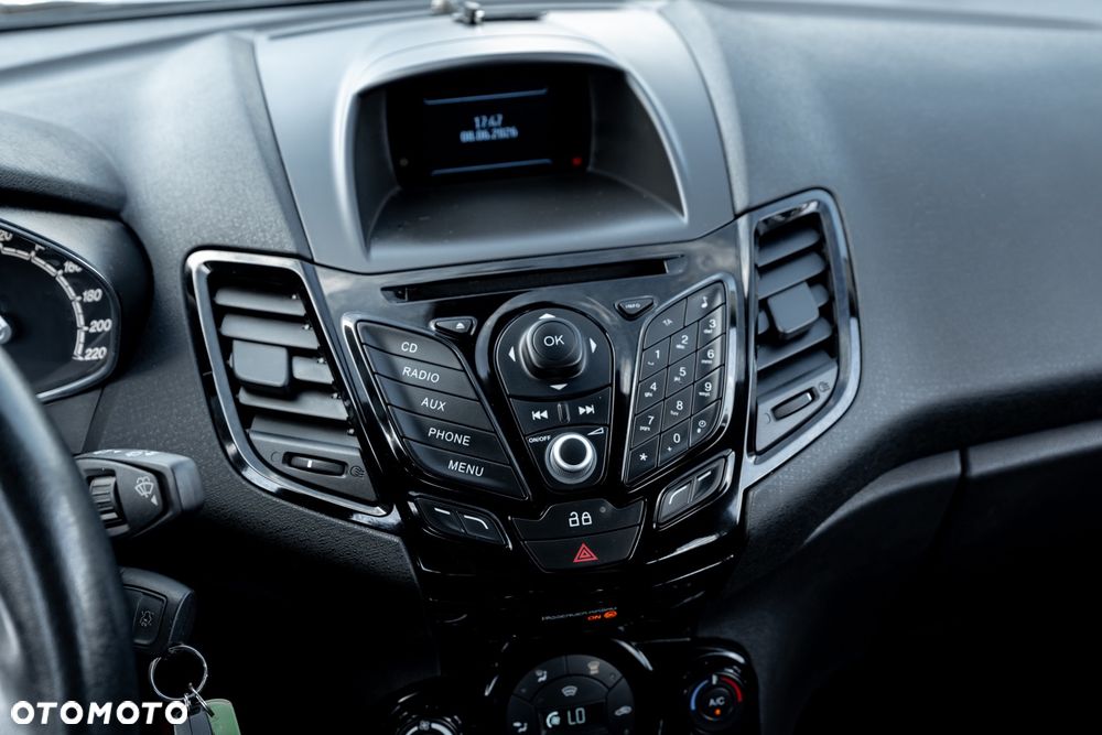 Ford Fiesta 1.0 EcoBoost Titanium - 30