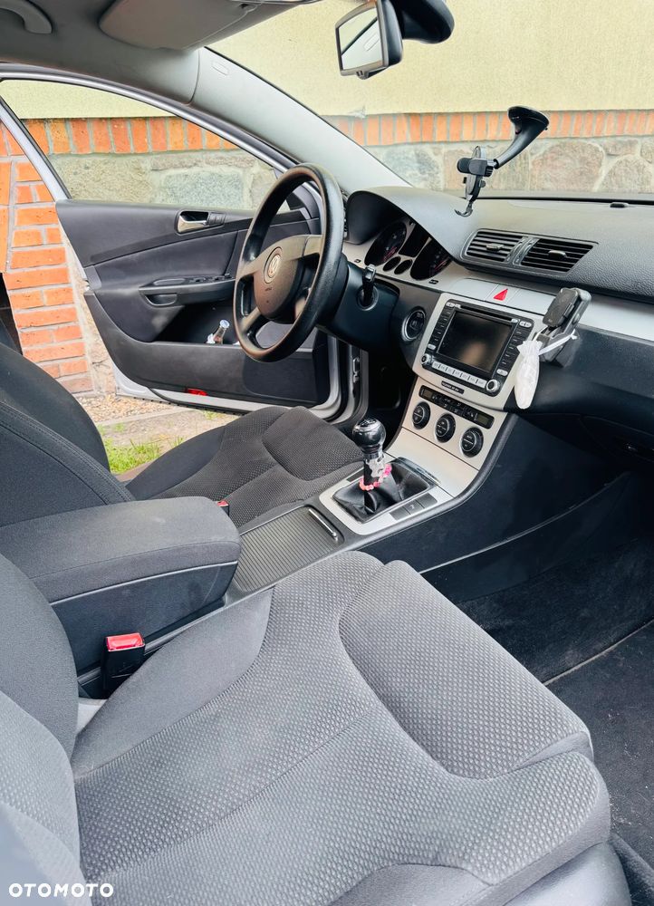 Volkswagen Passat 1.9 TDI Comfortline - 7