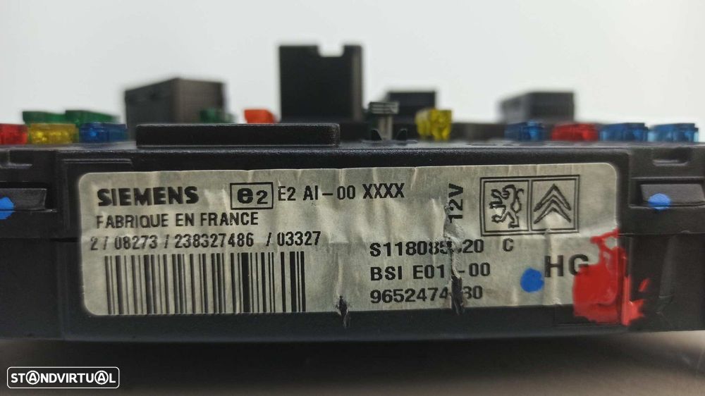 CAIXA DE RELÉS/ FUSÍVEIS CITROEN XSARA PICASSO 2.0 HDI EXCLUSIVE - 3