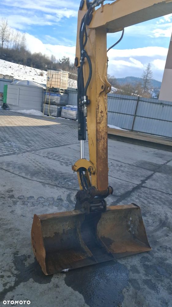 Caterpillar 305 - 17