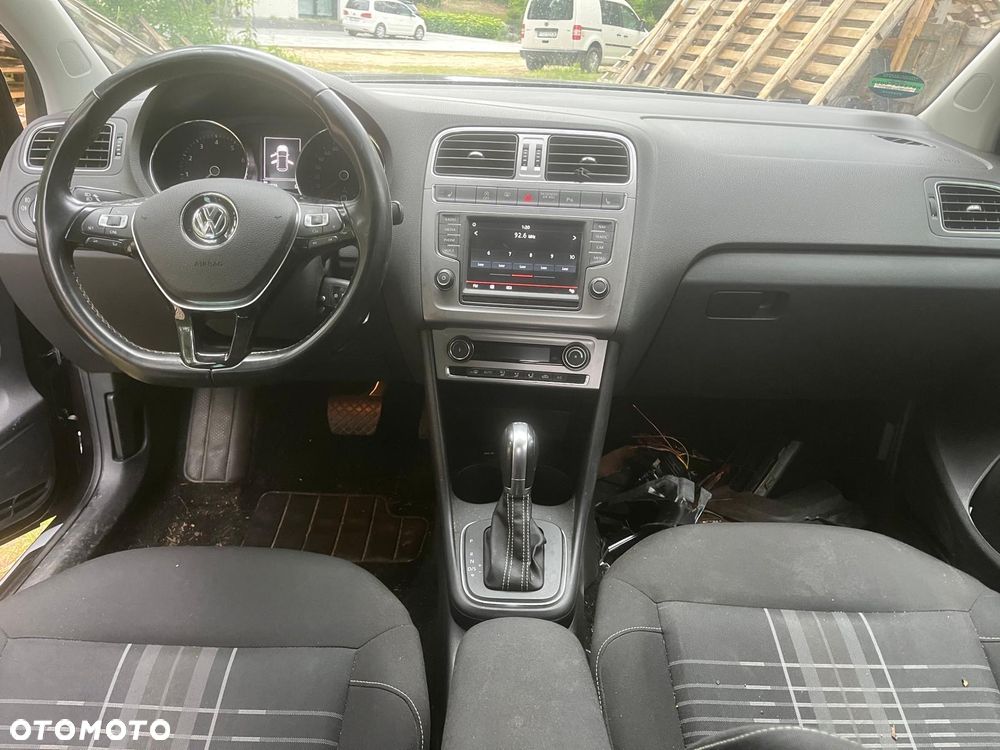 Volkswagen Polo 1.2 TSI Blue Motion Technology DSG Lounge - 15